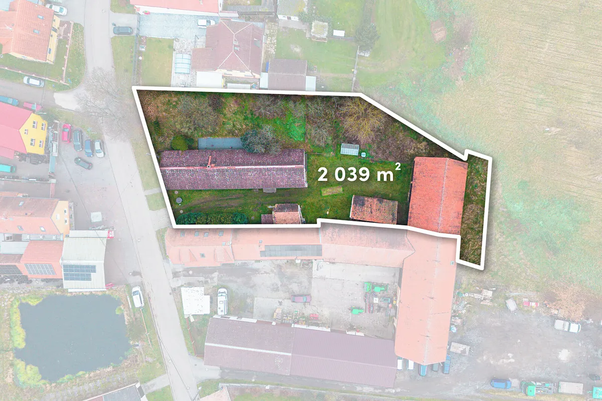 Prodej stavebního pozemku 2039 m²